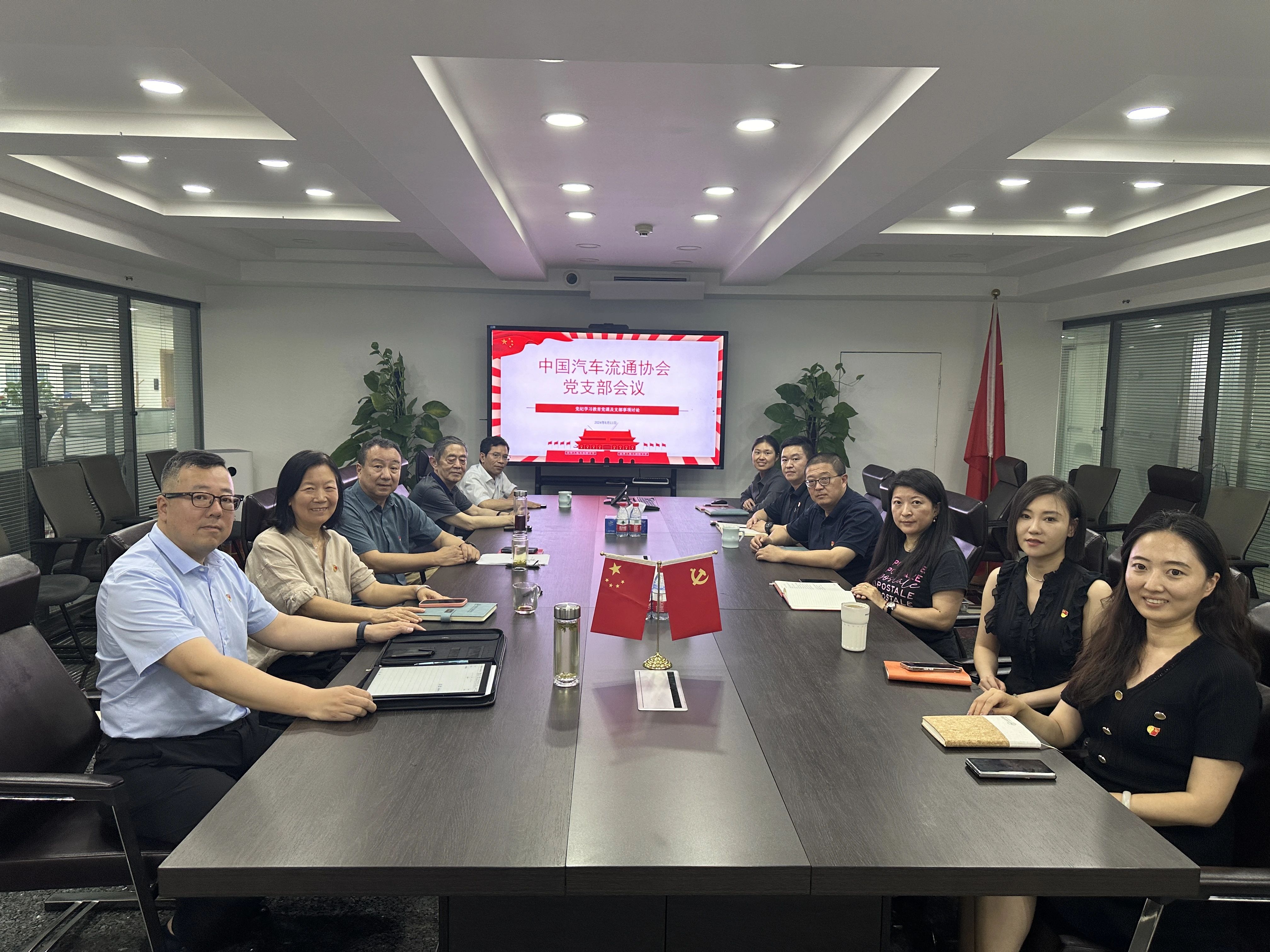 73bb11ad43de7df5a22b933fdaf0e48a.jpg 73bb11ad43de7df5a22b933fdaf0e48a.jpg